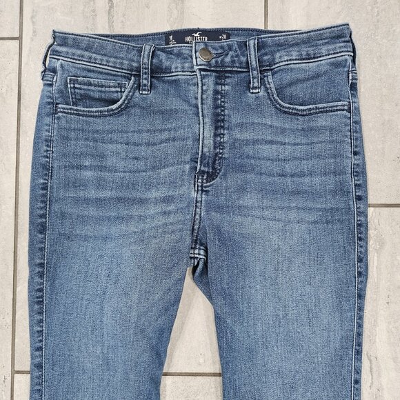 Hollister high rise crop super skinny jeans. Size 7R waist 28 inseam 26 - Picture 2 of 7